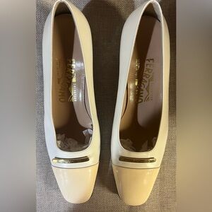 Salvatore Ferragamo Women's Cream heels with Gold Accent